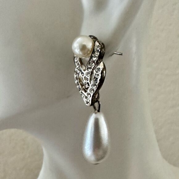 Mariell Faux Pearl & Rhinestone Drop Earrings - Picture 5 of 7